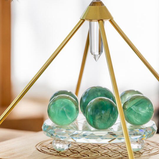 微信图片_202503181439202 Libra, Seven-Star Crystal Array, Elegant Green